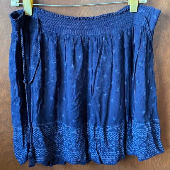 Navy Blue Patterned Skirt - Picture 2 of 3